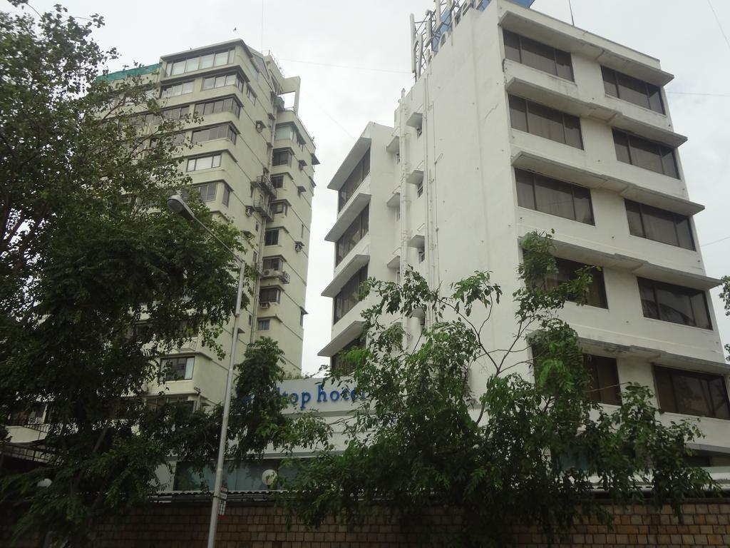 Hiltop Hotel Bombay Esterno foto