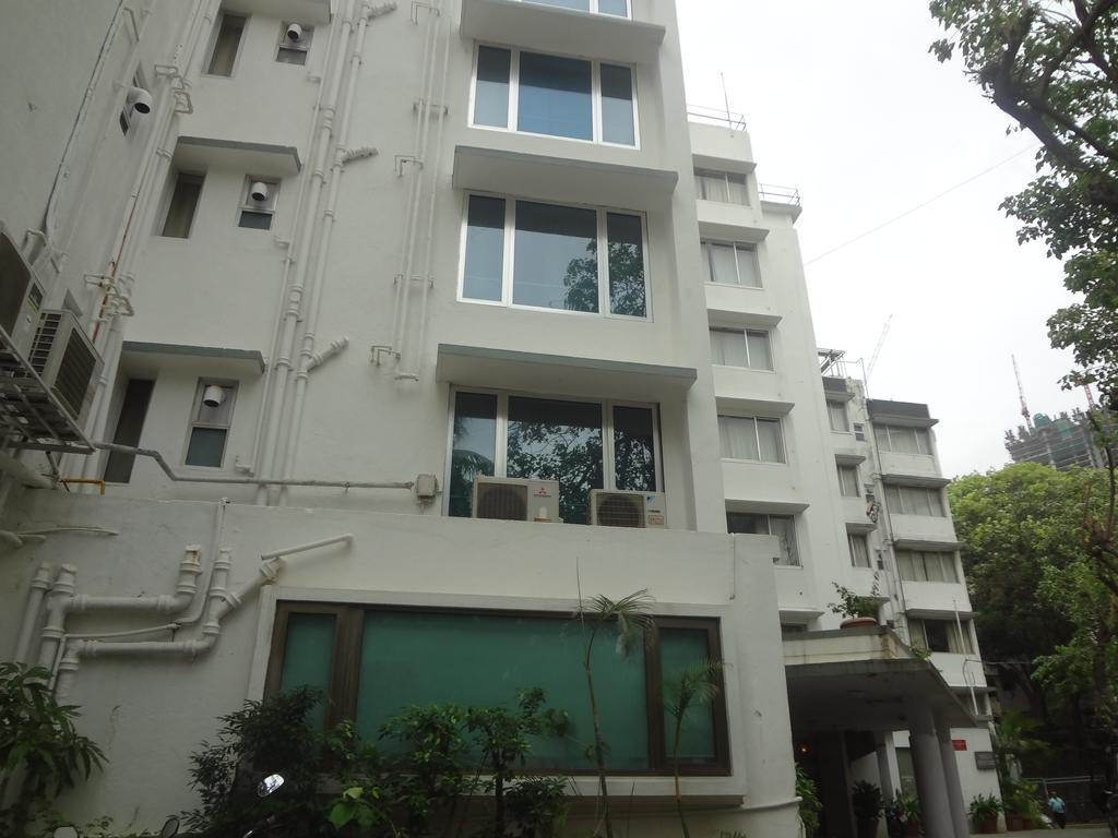 Hiltop Hotel Bombay Esterno foto